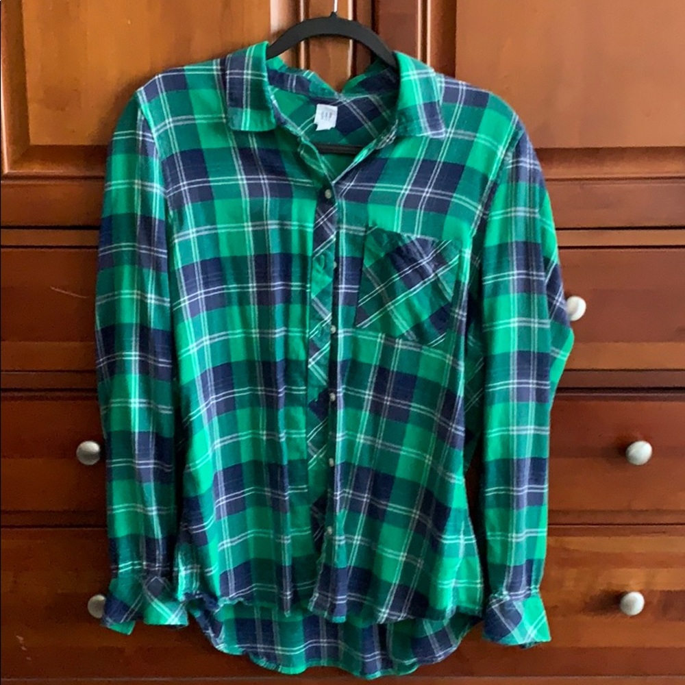 Gap size large plaid shirt
